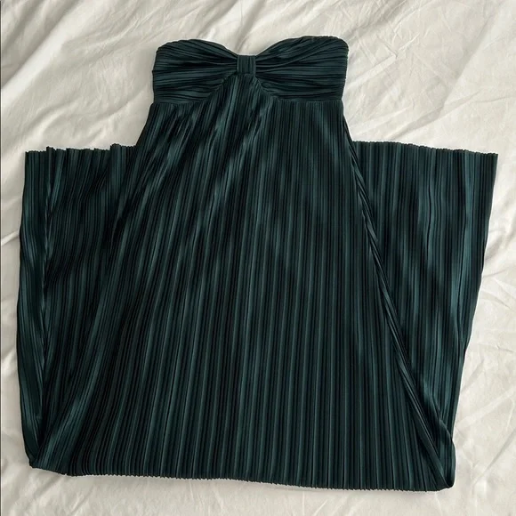 Lulus emerald pleated strapless dress - Picture 4 of 9